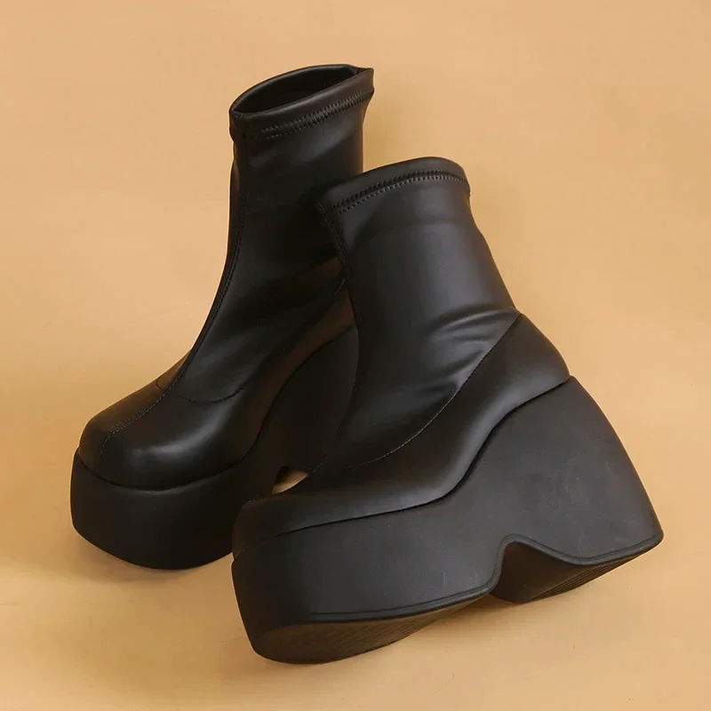 Marke Frauen Stiefel Gothic Stil Plattform Frauen Stiefeletten Hohe Qualität Gehen Bequeme Frau Schuhe Neue Sexy High Heels Große Größe 43