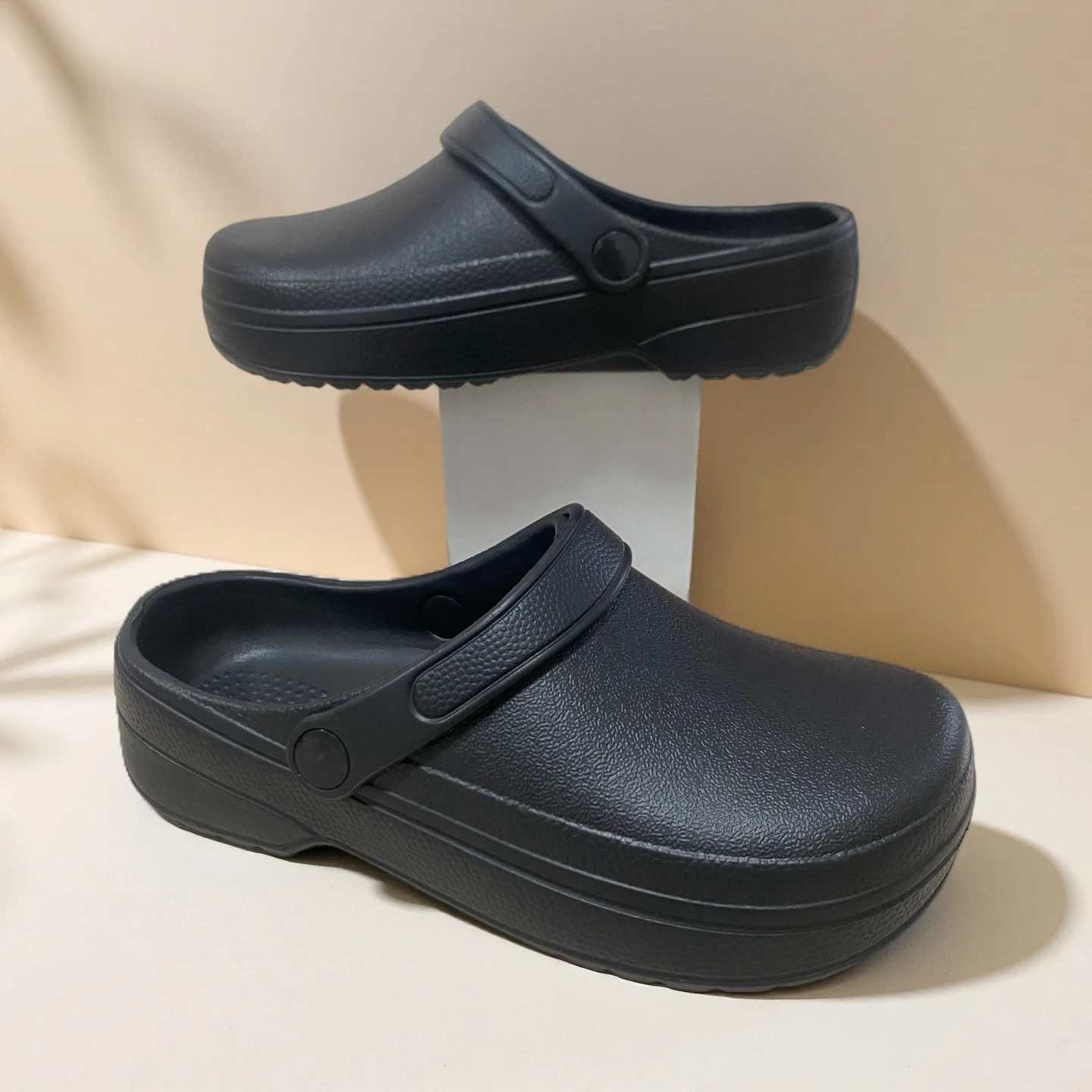 Eva-Clogs für Herren | Leichte und bequeme Slip-On-Hausschuhe, Hausschuhe für den Innenbereich, Gartenschuhe für den Außenbereich, Pantoletten.