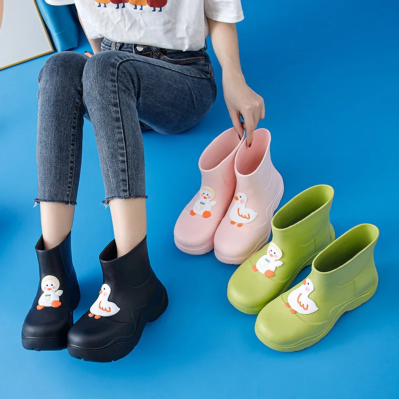 Ente Aqua Schuhe Damen Wasserdichte Regenstiefel Candy Color Wasserschuhe Jugend Mädchen EVA Wasserstiefel Frau Rosa Mittelkalb Regenschuhe