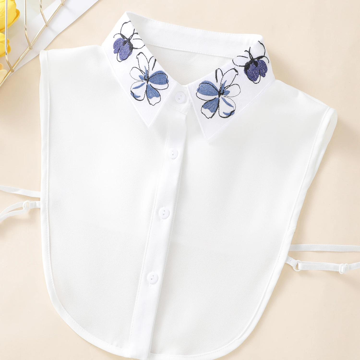 1-teiliger bestickter Damen-Fake-Kragen im chinesischen Stil, modisch mit Blumen und Schmetterlingen, passend zum Passenden mit S Image