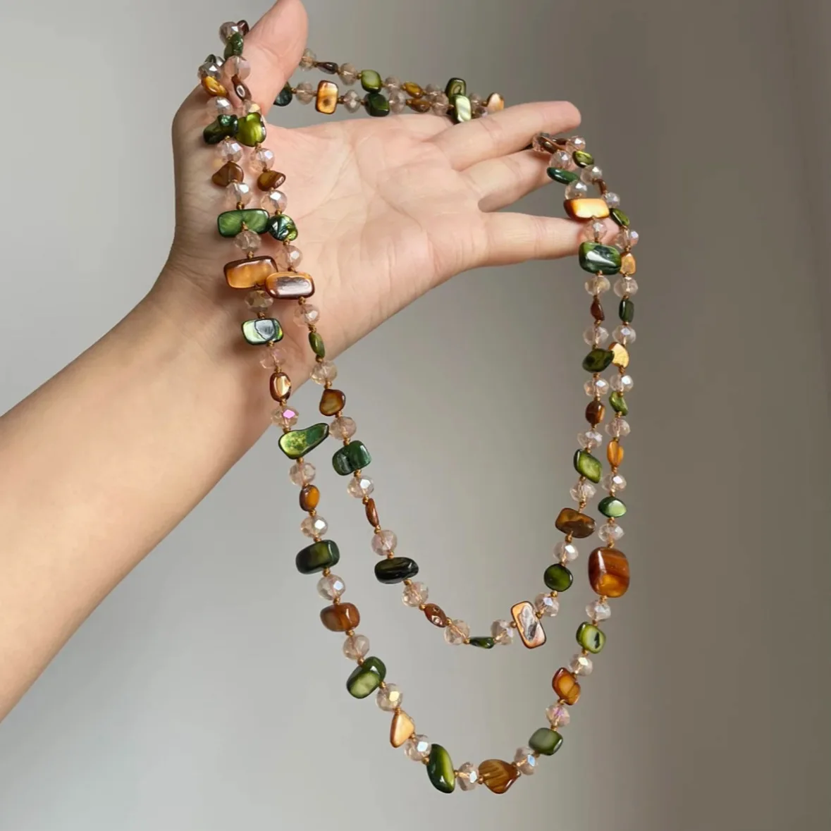 ZAKOL Vintage Bohemian Mehrfarbige Muschel-Perlen-Doppelschicht-Halskette Trendige Urlaubs-Stapel-Langhalskette Schmuck Image