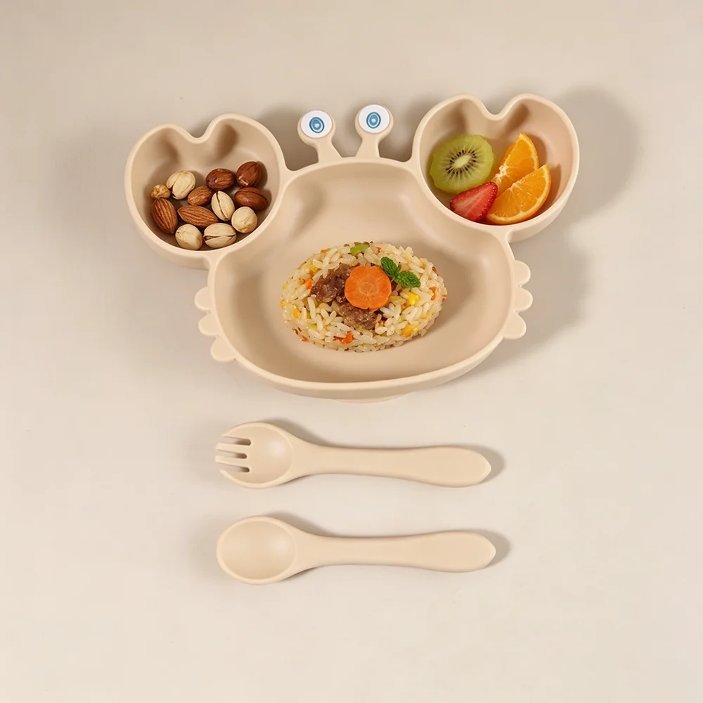 Niedlicher Krabbenförmiger Silikon-Babyteller mit Starker Saugkraft - BPA-Freies Geteiltes Fütterungsset mit Gabel & Löffel für Kleinkinder Image