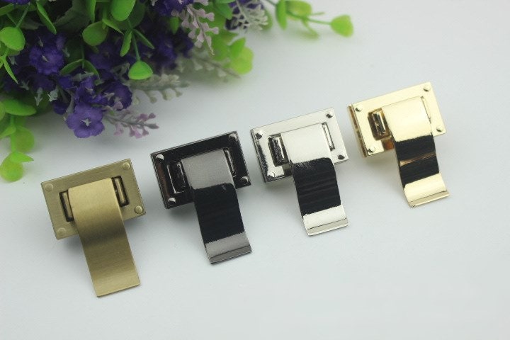 Tongue Twist Turn Lock 33mm Borsa Charm Organizer Luggage Hardware Antique Gold Lock And Key Closure Small Bag Clutch Metal Accessories