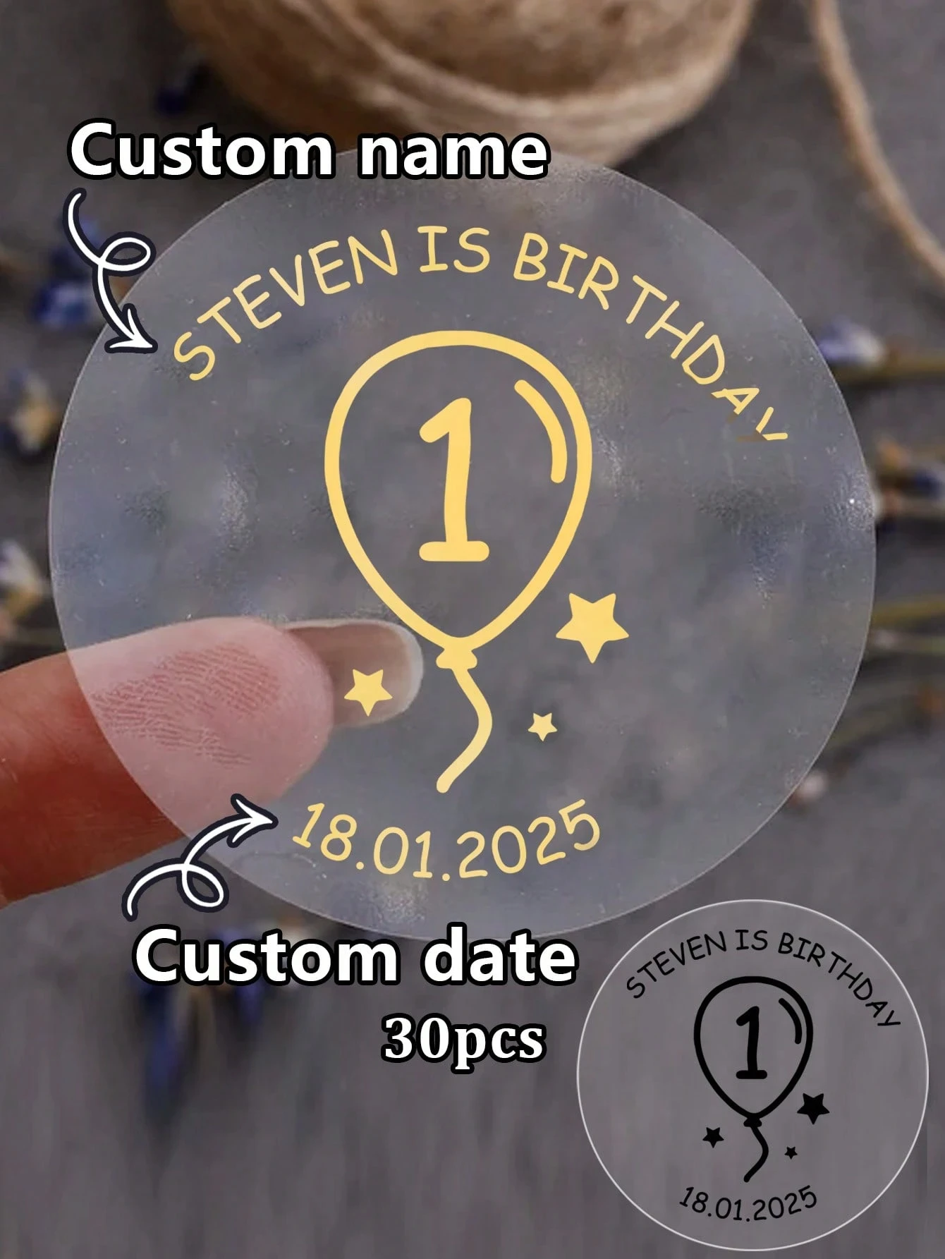 4 cm 30–240 Stück individuelle Namens- und Datums-Goldaufkleber, personalisierte Geburtstagsetiketten für Kleinkinder, runde Partygeschenke, Wasserflaschenaufkleber, Geschenk Image