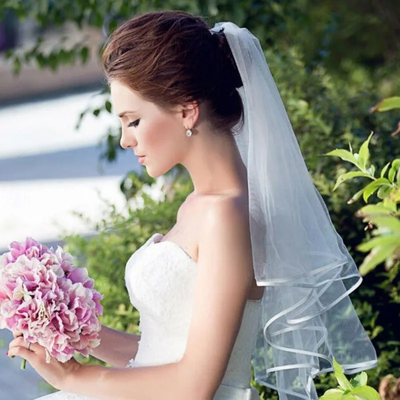 Kurze Tüll Hochzeit Schleier Zwei Schicht Mit Kamm Günstige Weiß Elfenbein Braut Schleier für Braut für Ehe Hochzeit Zubehör Image