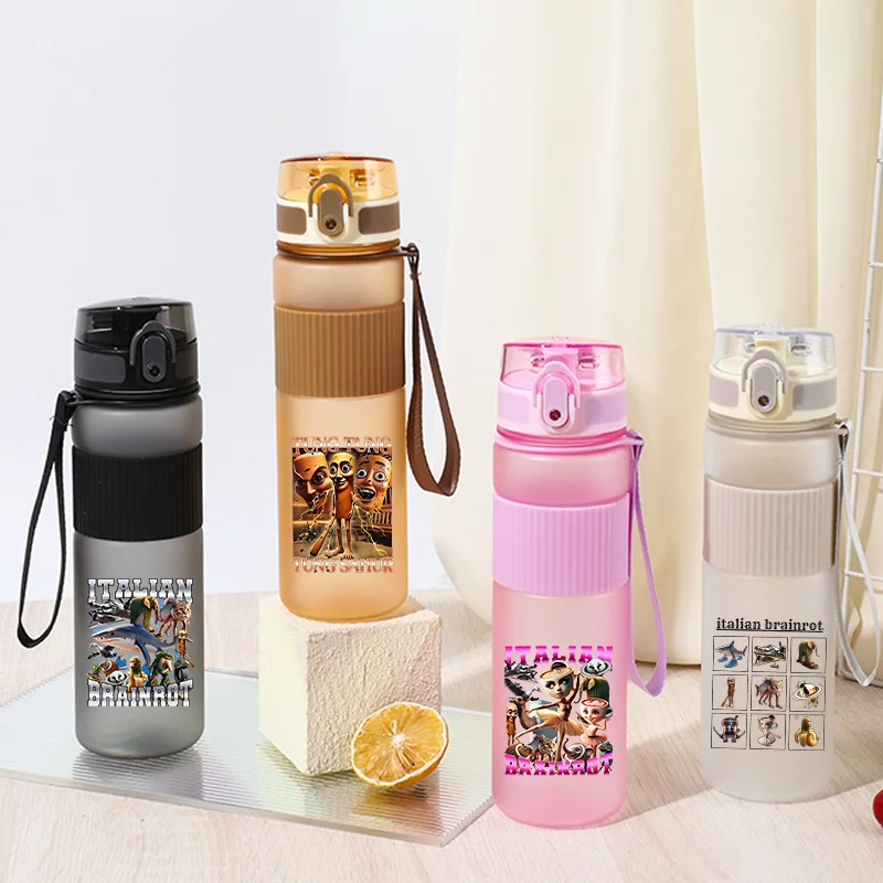 530 ml Italienische Brainrot Wasser Tasse Neue Sport Männer Tragbare Peeling Wasser Flasche Tung Tungtung Sahur Hochwertige Wasser Tasse kinder Geschenk Image