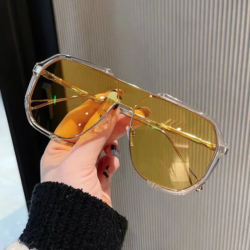 Übergroße Sonnenbrille für Damen Neue Einzigartige Einteilige Modische Sonnenbrille für Herren UV400 Punk-Brille Trendige Damen-Eyewear UV400 Image