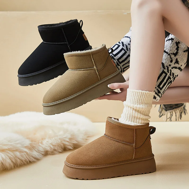 Neue Herbst-Winter-Fell-integrierte Damen-Schneestiefel mit dicken Sohlen, kurzen Ärmeln und warmen Damen-Baumwollstiefeln Image