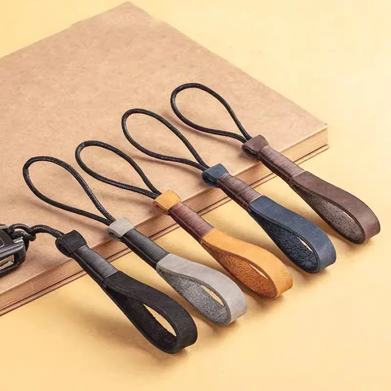 Gehobene handgemachte echtes Leder Rindsleder Auto Schlüsselanhänger Handgelenk Seil Gürtel Schlüsselanhänger Männer Frauen Autoschlüssel Anhänger Zubehör Diy Geschenk Image
