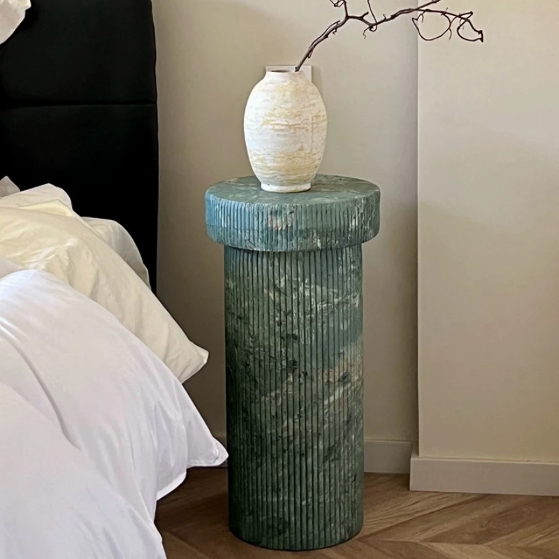Grüner Beistelltisch aus Marmorimitat, Couchtische im römischen Säulenstil für das Wohnzimmer, künstlerischer Beistelltisch aus der Mitte des Jahrhunderts, moderne Wohnmöbel