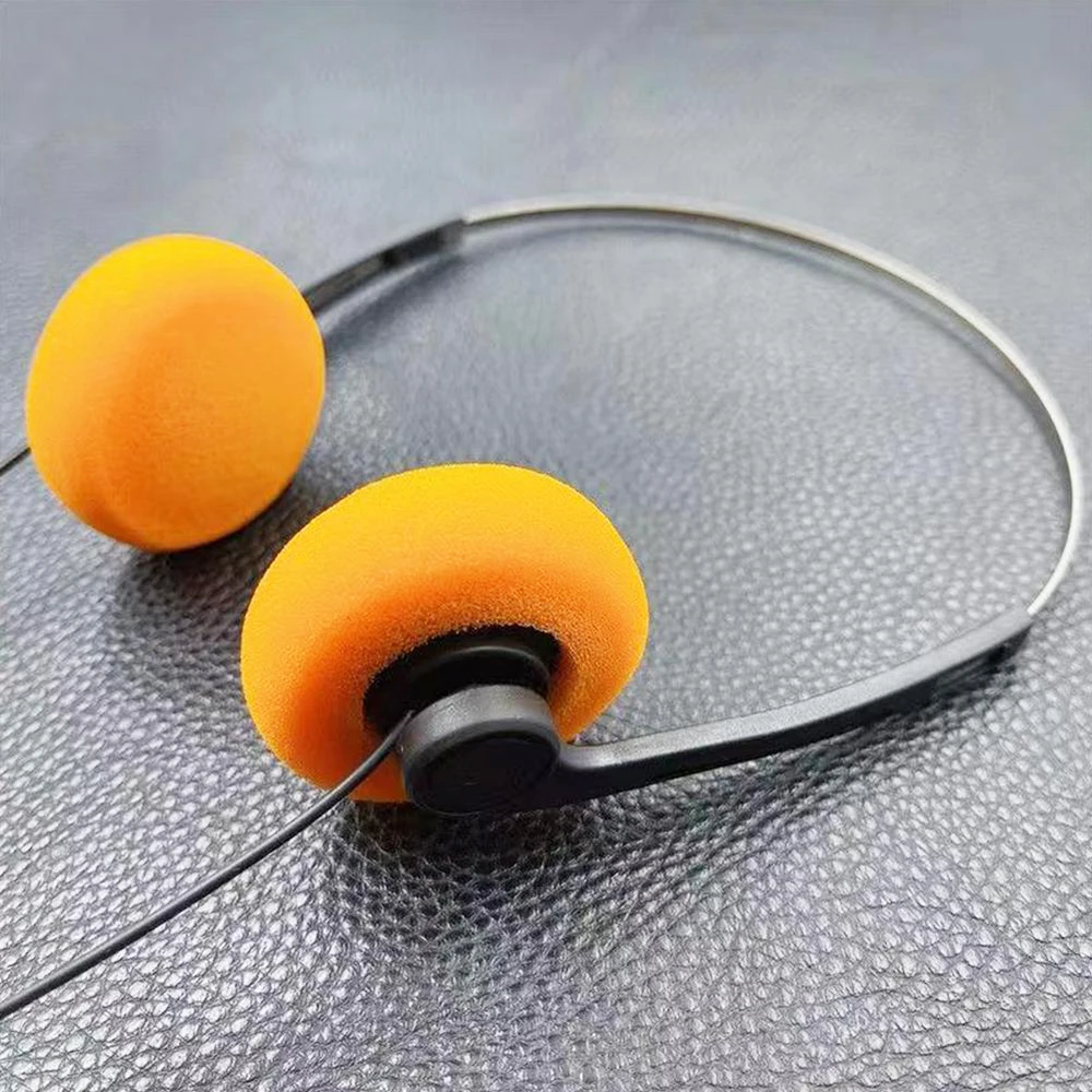On-Ear-Stereo-Kopfhörer mit Kabel, einzelner 3,5-mm-Drahtstecker, verstellbares Kopfband im Retro-Vintage-Stil für Walkman-CD-Player-Computer Image