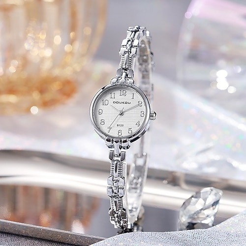 Elegante Damenarmbanduhr mit kleinem runden Zifferblatt, Quarzwerk und arabischen Ziffern, zartes goldenes Schmuckarmband für Damen, modische Uhr für Business und Freizeit – das perfekte Geschenk für Image