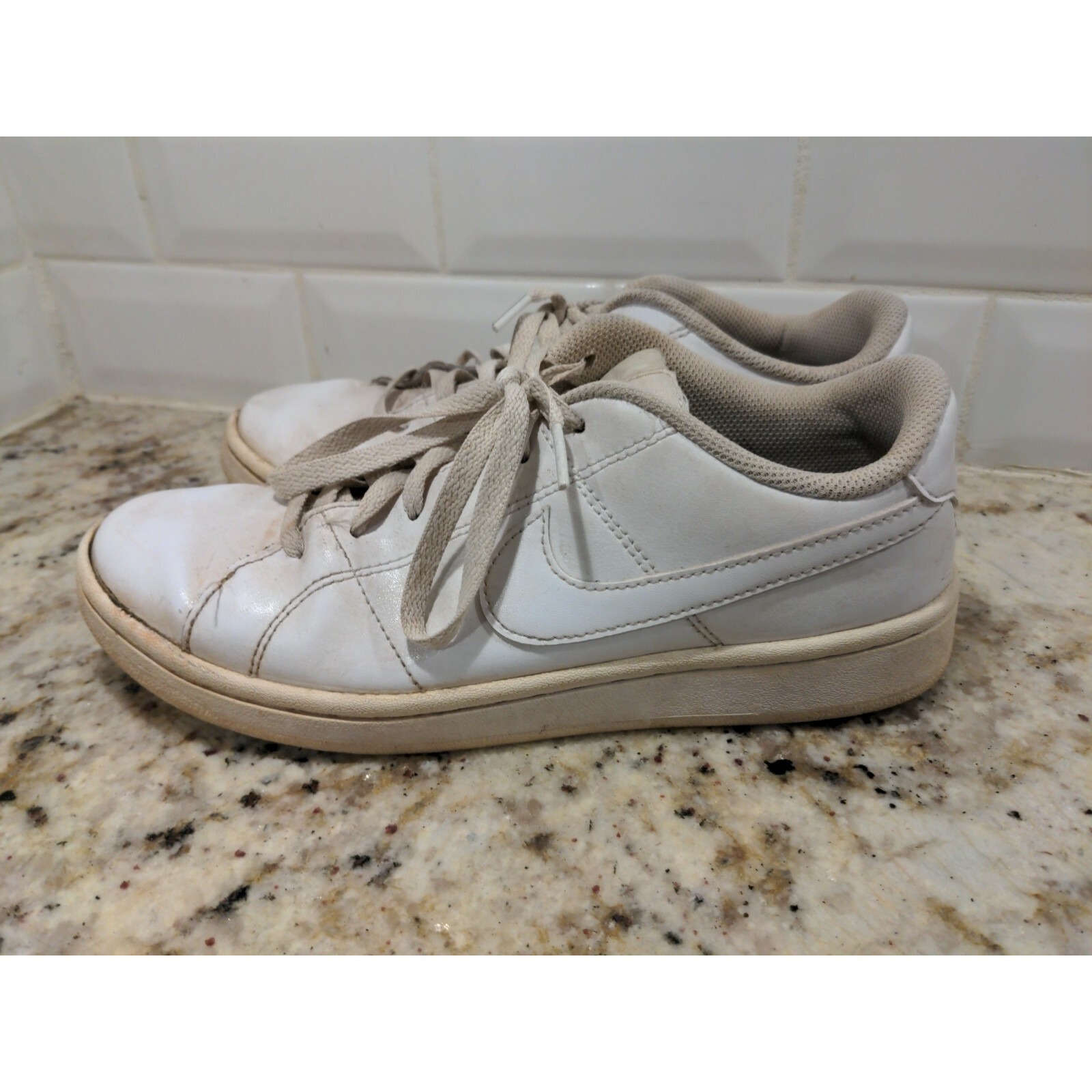 Nike Shoes | Women's Nike Cu9038 100 Nike Court Royale 2 Sz 8.5 | Color: White | Size: 8.5