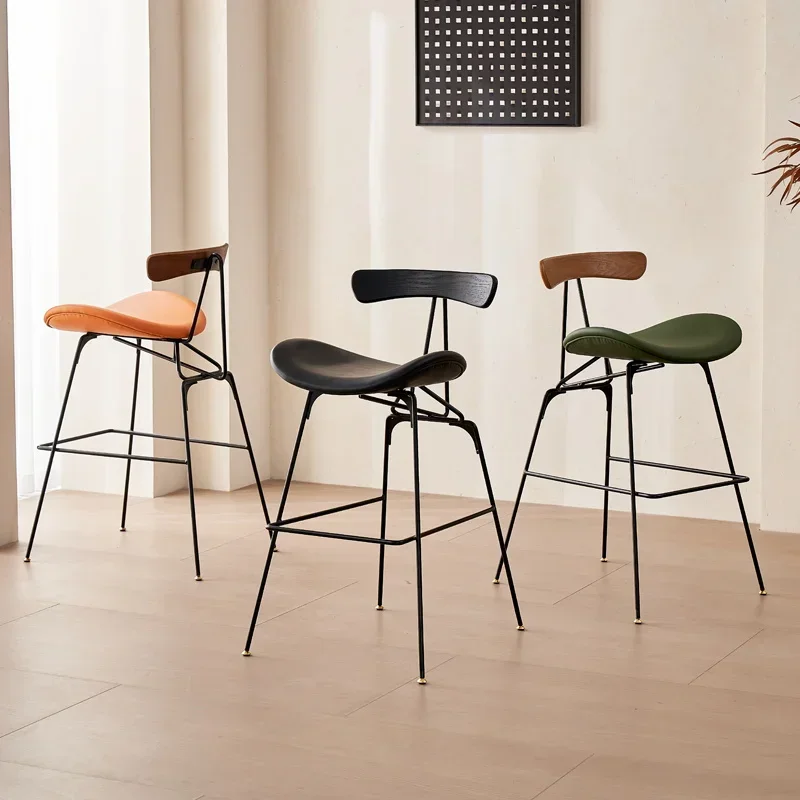 Amerikanische moderne Barhocker, leichtes Luxus-Design, Gaming-ästhetischer Entspannungsstuhl, ergonomische, bequeme Chaiselongue, trendige Möbel Image