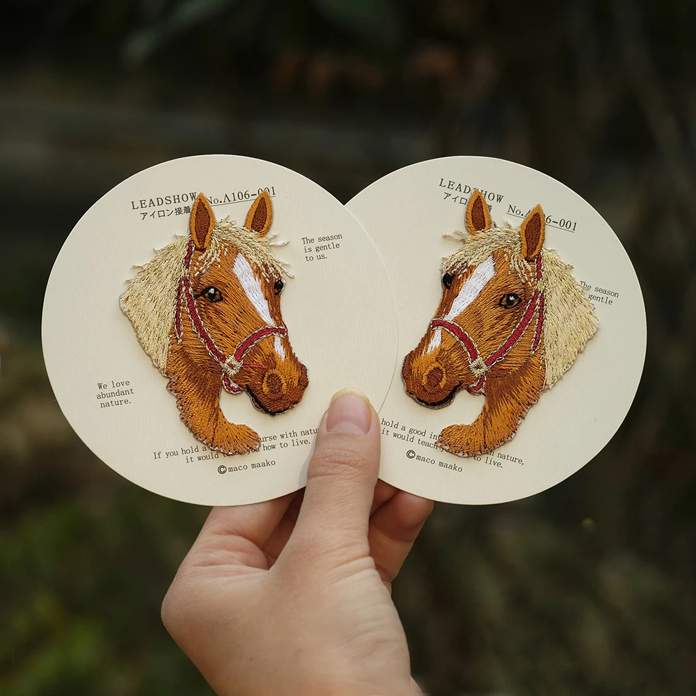 1 Stück zarte Stickerei Pferd Eisen auf Symmetrien Stoff Aufkleber für Kinder Erwachsene Kleidung Dekoration Kleber ücken Image