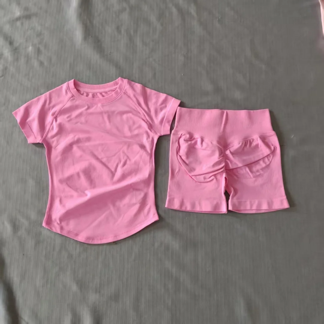 Ensemble de sport DF Pieces : Haut de yoga sans couture à manches courtes et short de sport pour femme – Idéal pour l'entraînement, la course et la gym