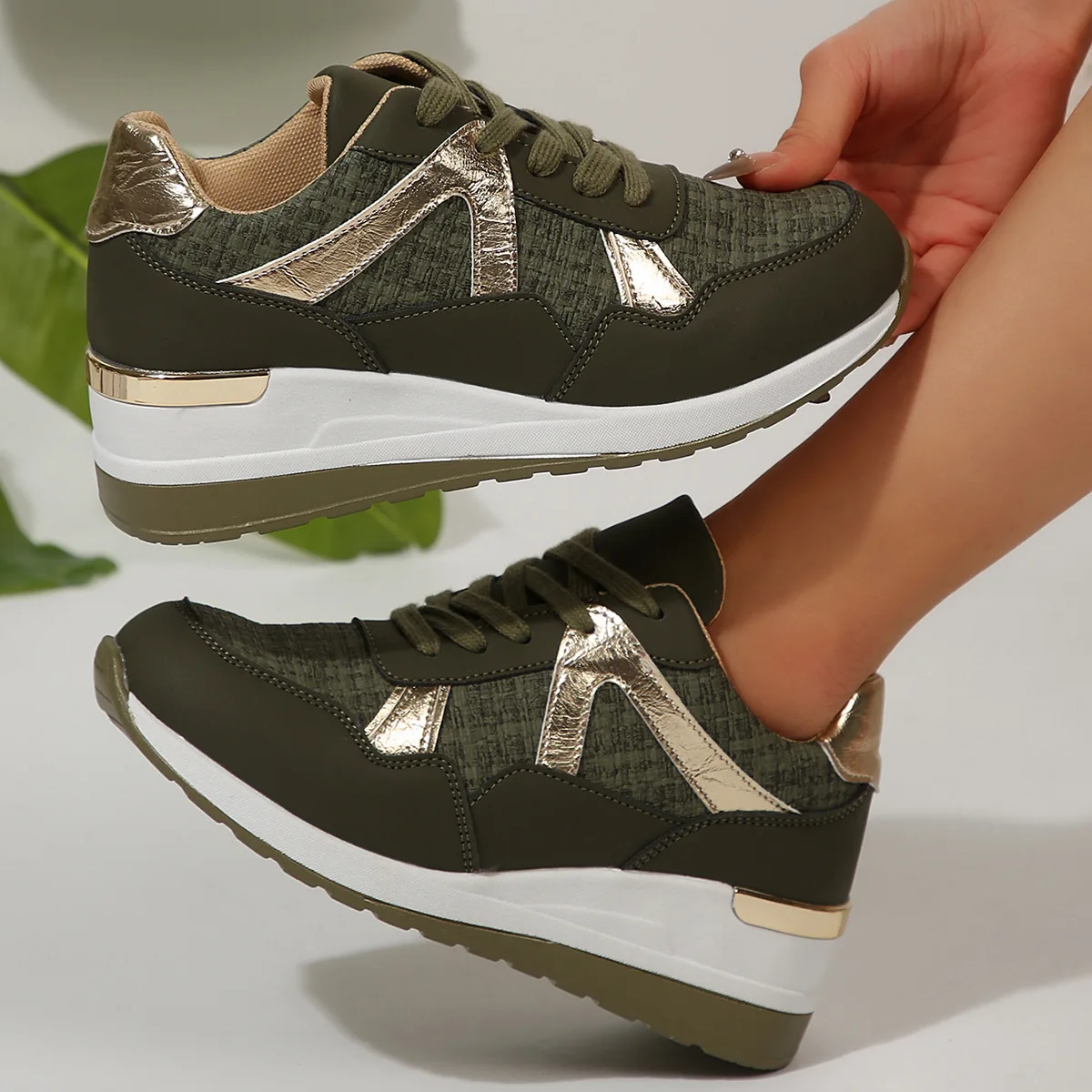 Neue Große Größe Frauen Turnschuhe Atmungsaktive Lace-up Casual Turnschuhe Outdoor Leichte Schuhe Frauen Gehen Anti-slip Plattform schuhe