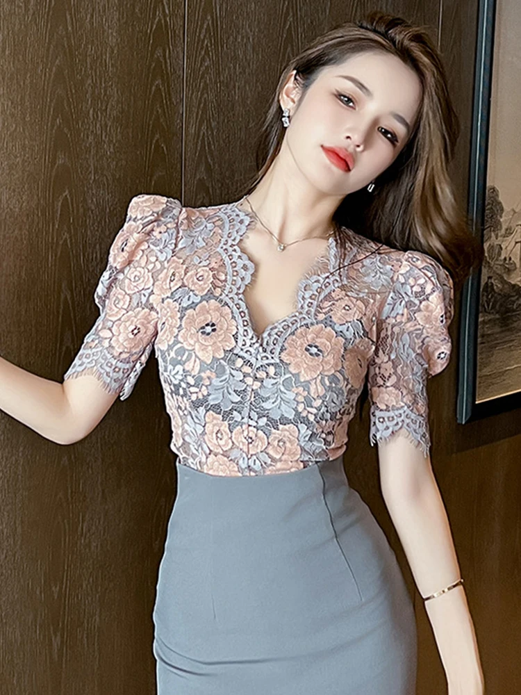 Neue Französisch Mode Elegante Bluse Weibliche Haken Floral Durchsichtig Frauen Tops Outfits Sheer Spitze Sexy T-Shirts Tees Party Kleidung