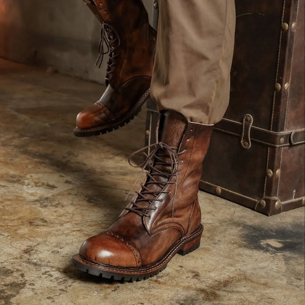 Herren-Motorradstiefel aus echtem Rindsleder, Brogue-Schuhe, Retro-Stil, hohe runde Zehenpartie, mittelhohe Western-Cowboy-Chelsea-Stiefel, Braun