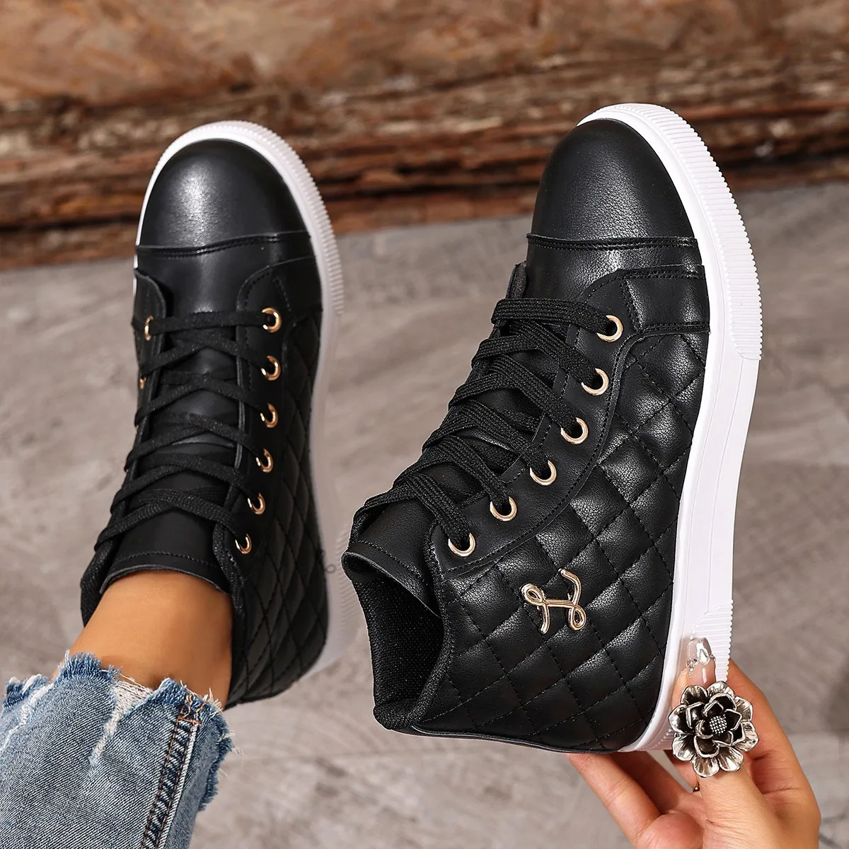 Modische neue bequeme Damenschuhe Frühling und Herbst elegante runde Kopf einfarbig sexy Sport- und Freizeitschuhe