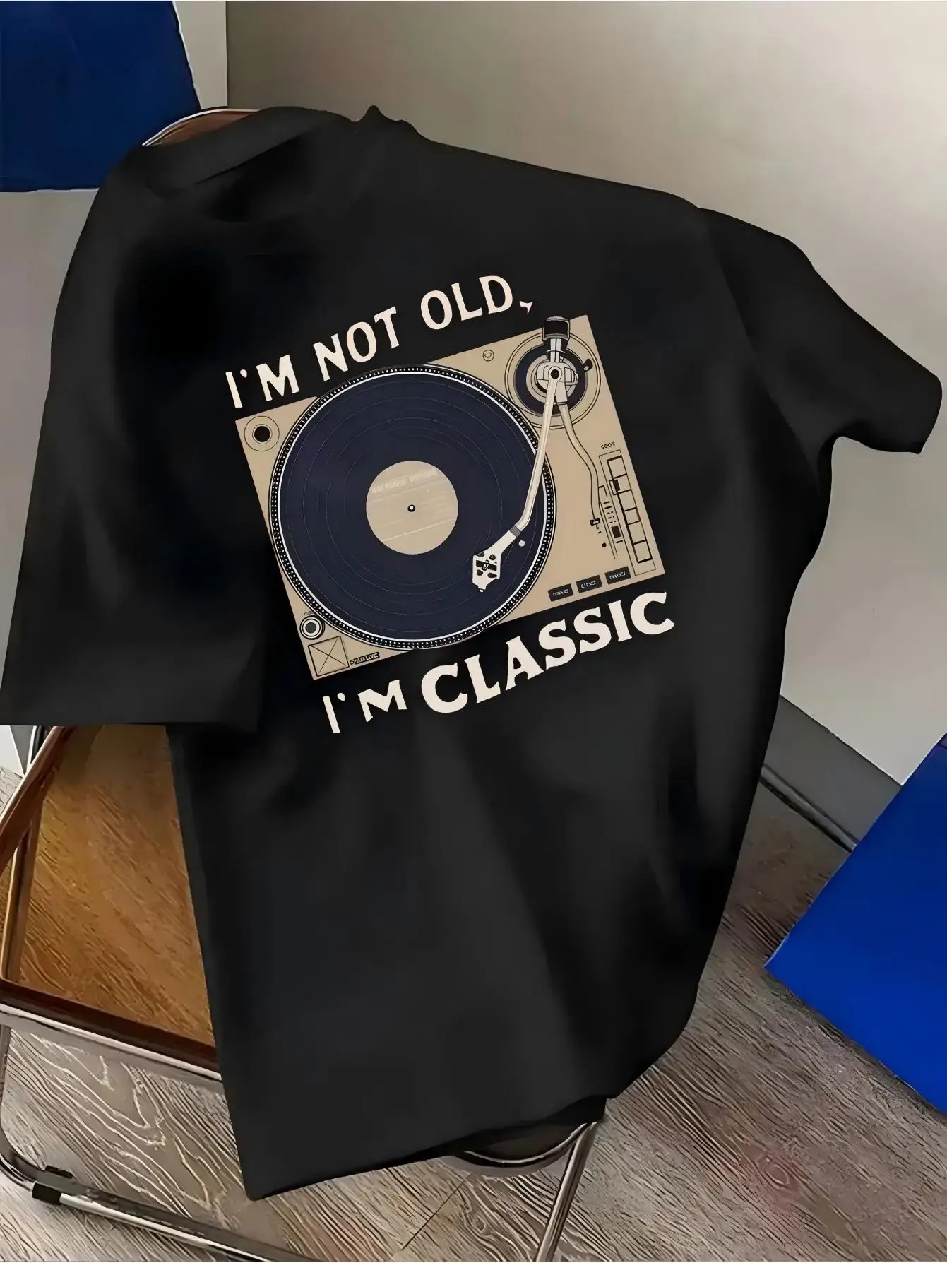 Vintage Plattenspieler T-Shirt „I'm Not Old I'm Classic“ Grafik-T-Shirt für Herren und Damen – Retro Musik Kurzarm Locker Lässige Mode Oberteile