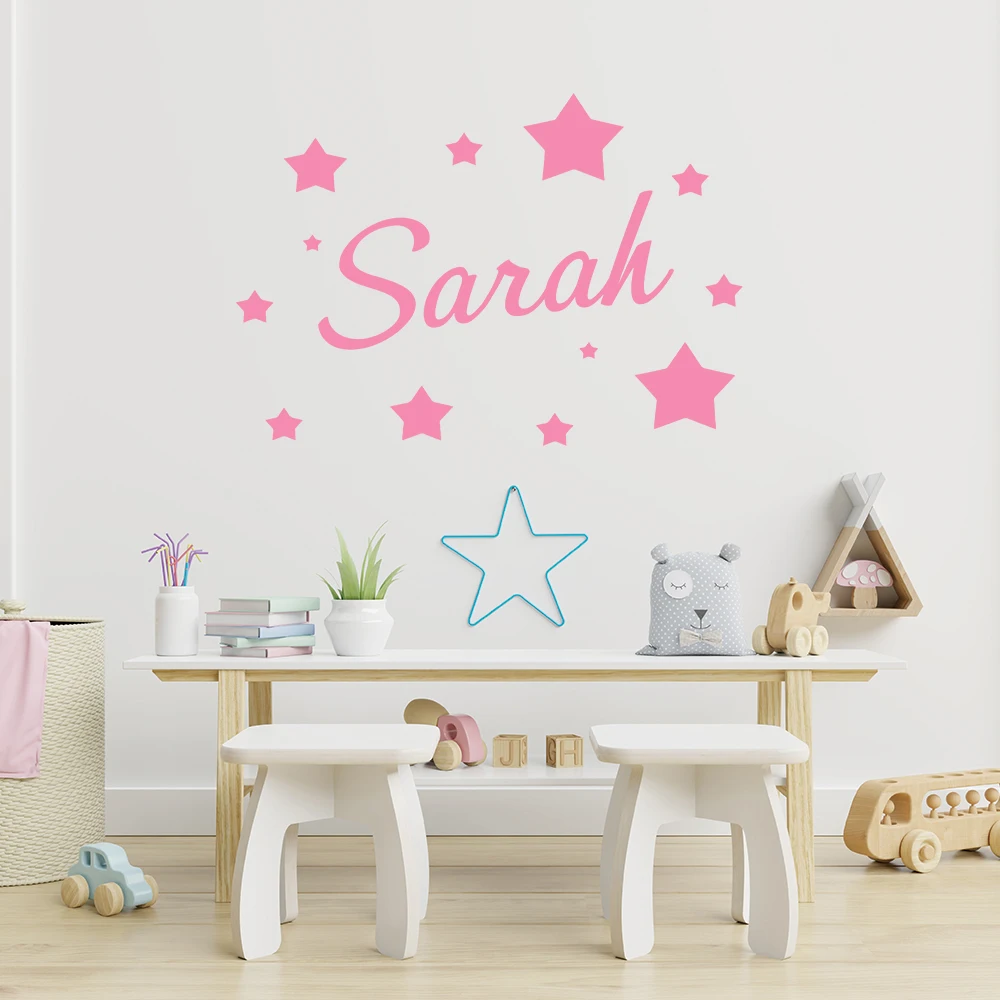 1 Stück DIY personalisierter Vinyl-Wandaufkleber mit individuellem Namen und Sternen, Heimdekoration, Aufkleber für Schlafzimmerdekoration, Vinyl-Wandtattoo Image