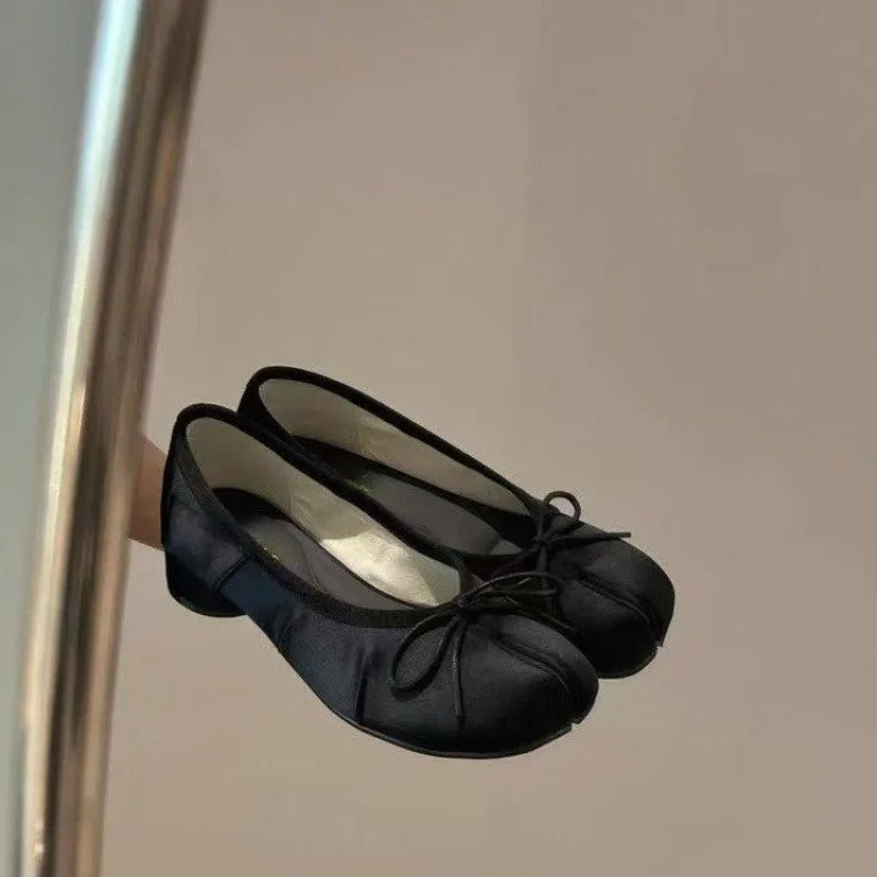 Sweet Bow Damen Frühjahr 2026 Neue Slip-on Schuhe mit Leichtem Schaft und Weicher Sohle, Vielseitig Kombinierbar Image