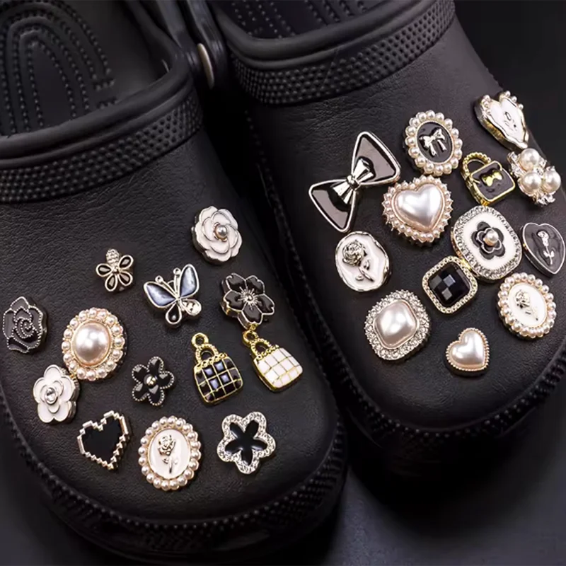 1/25 Stück Schuh-Charms aus Acryl, Kristall-Rosen-Herzförmige Anhänger für Schuhe, Schleifen-Blumen-Sandalen-Dekorationen