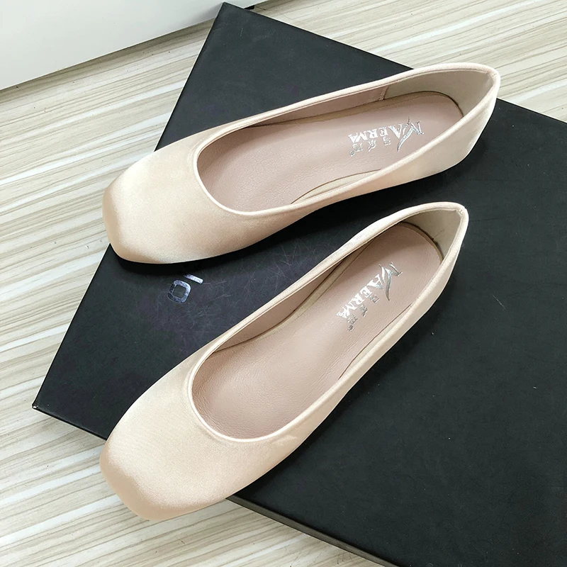 Frauen Flache Schuhe Seide Oberfläche Quadratischen Kopf Einfarbig Größe 33-43 Slip auf Loafers Dame Wanderschuhe Soft sohle Komfortable Wohnungen
