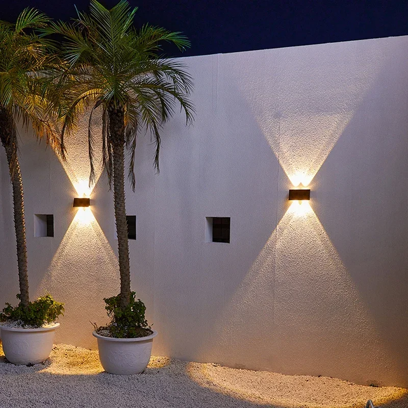 Solar-LED-Wandleuchte für den Außenbereich, superhelle, wasserdichte Beleuchtung für Garten, Hof, Balkon, Zaun, automatisches Ein- und Ausschalten der Beleuchtung