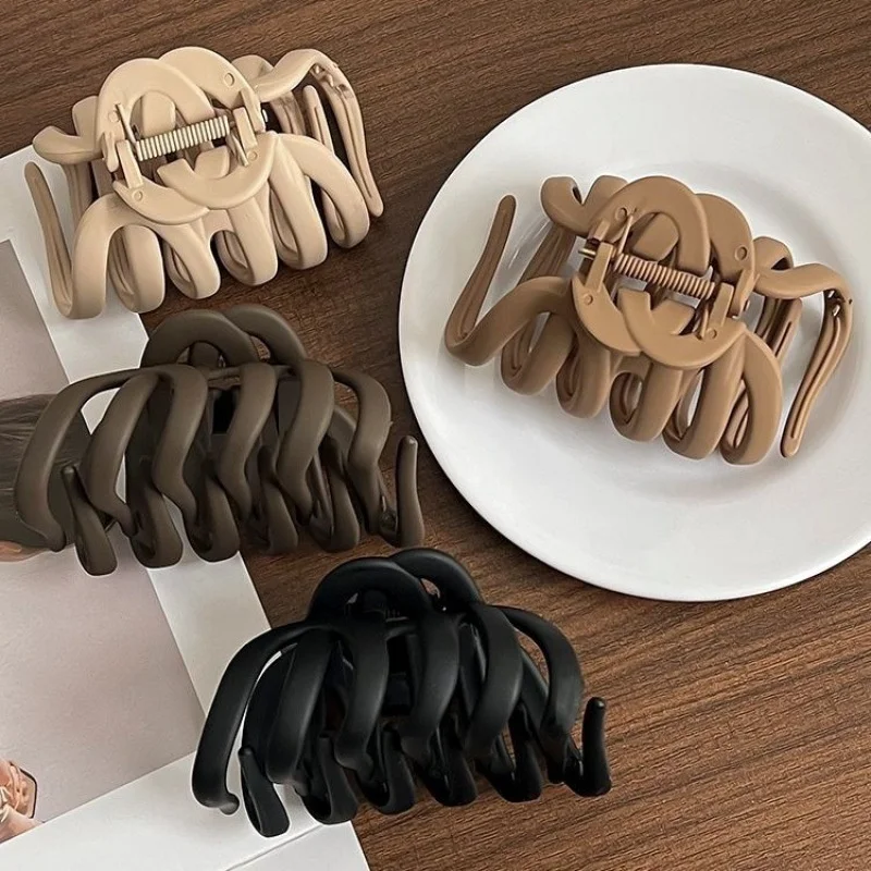 Mode Geometrie Einfachheit Große Klaue Für Frauen Krabben Haar Clips Matte Kunststoff Haarspange Mädchen Kopfbedeckungen Image