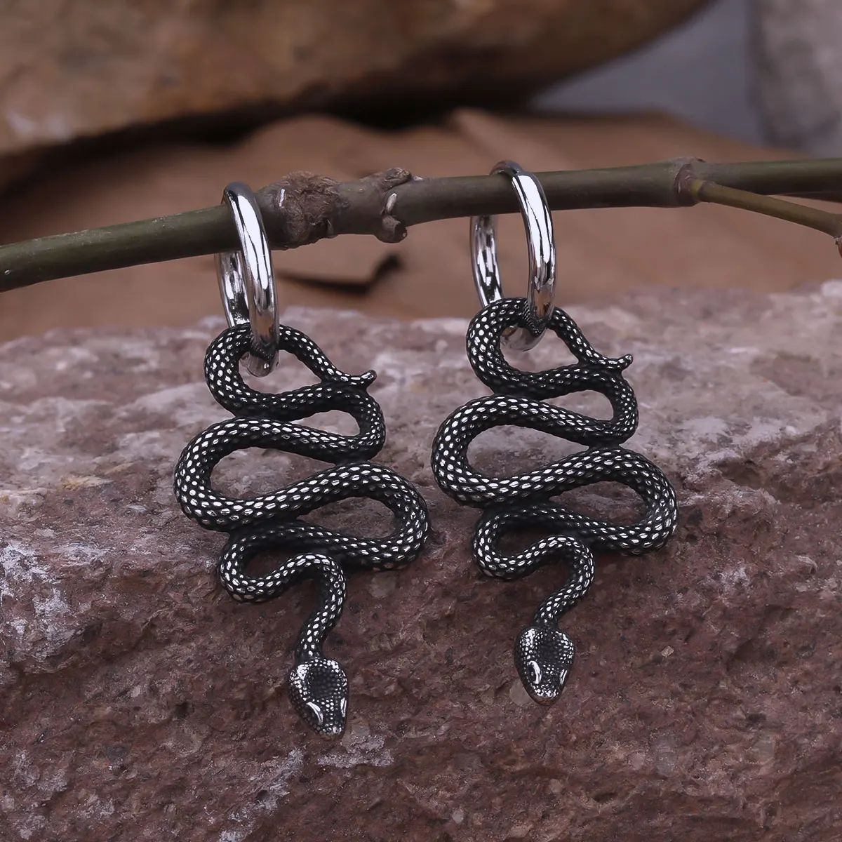Edelstahl Tier Schlange Form Tropfen Ohrringe Männer Frauen Mode Punk Hip Hop Schmuck Vikings Schlange Ohrring Image