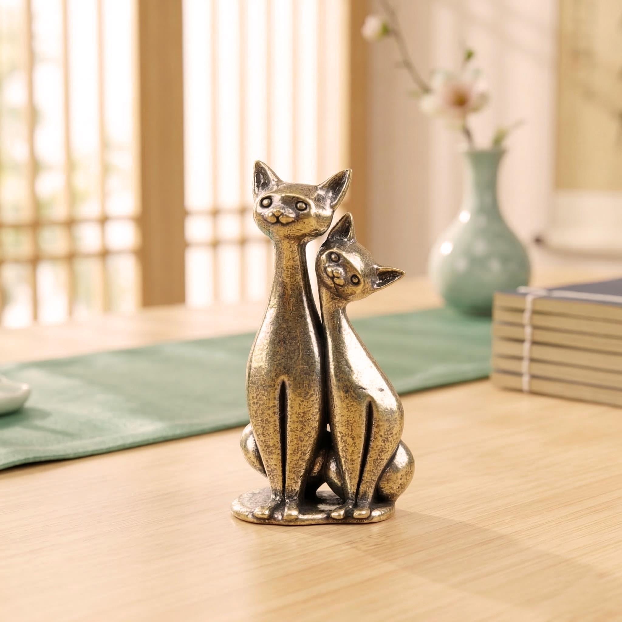 Statuetta vintage in ottone raffigurante una coppia di gatti, statua in miniatura realizzata a mano, decorazione minimalista per la casa e la scrivani