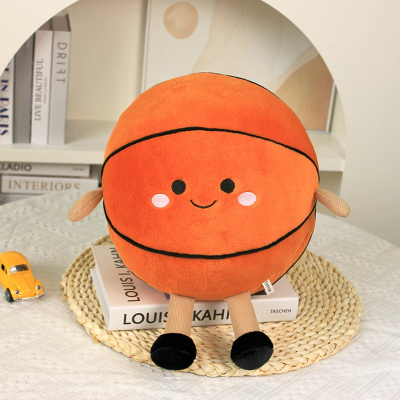 Großhandel Urlaub süße Volleyball Puppe Plüschtier Basketball Fußball Anime Kissen Kissen Home Kindergeburtstagsgeschenk Weihnachten Image