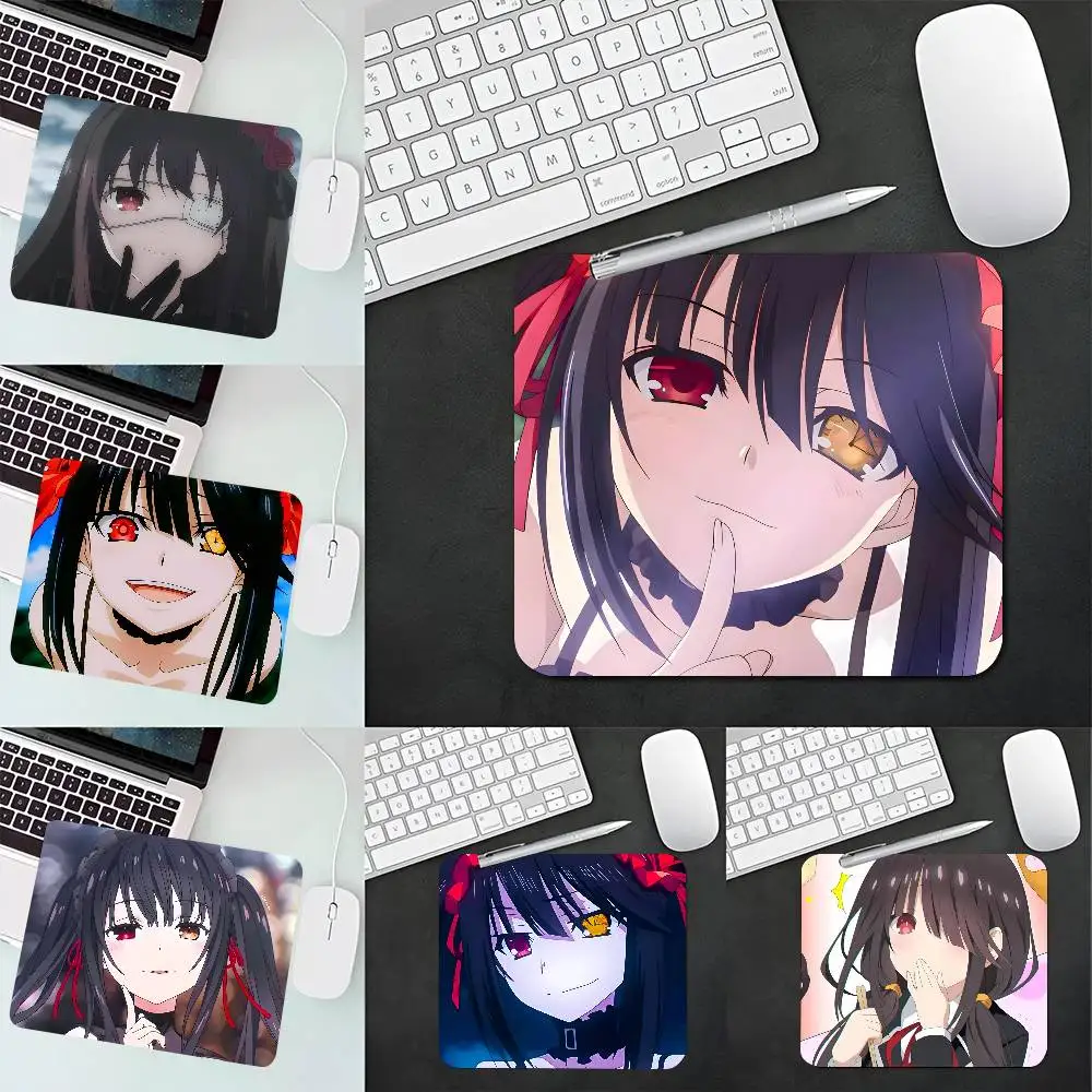 1 Stück Anime Cartoon Kurumi Tokisaki Kleines Mauspad, Tastaturpad, Laptop-Kissen, rutschfestes Schreibtischpad Image
