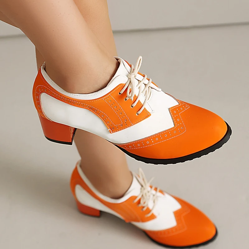 SIMLOVEYO Frühling Mode Frauen Pumpen PU Runde Kappe 4,5 cm Dicke Heels Strap Up Schwarz Grün Orange Große Größe 43 45 46 48 50 52 US17