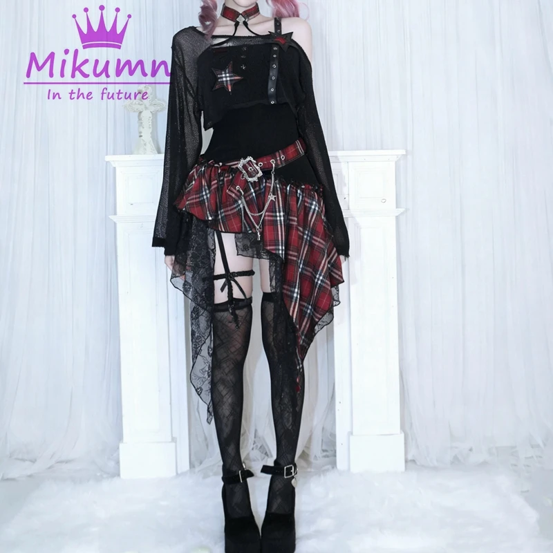 Mikumn Gothic Grunge Star Schwarzes Langarm-Crop-Top + Schmales Unregelmäßiges Vintage-Spitzen-Karo-Zweiteiler-Kleid Rock Punk Streetwear
