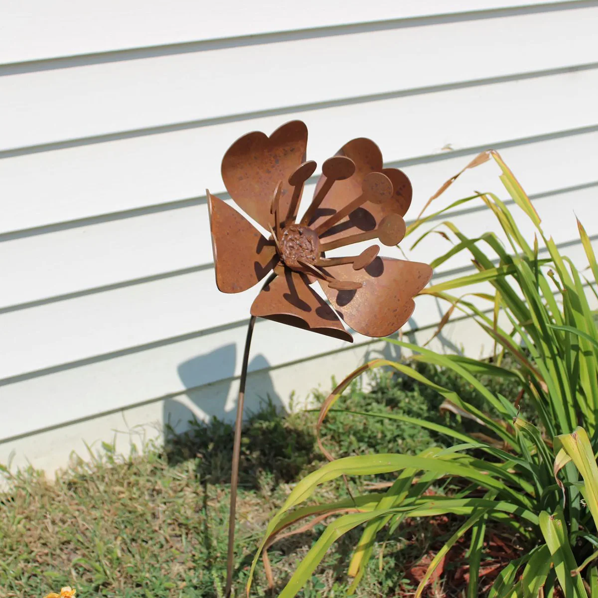 1 piquet de décoration de jardin en fer couleur rouille, piquet de jardin en métal avec fleur de magnolia, art rustique pour la cour, adapté aux jardins extérieurs, à la décoration des pelouses, à la