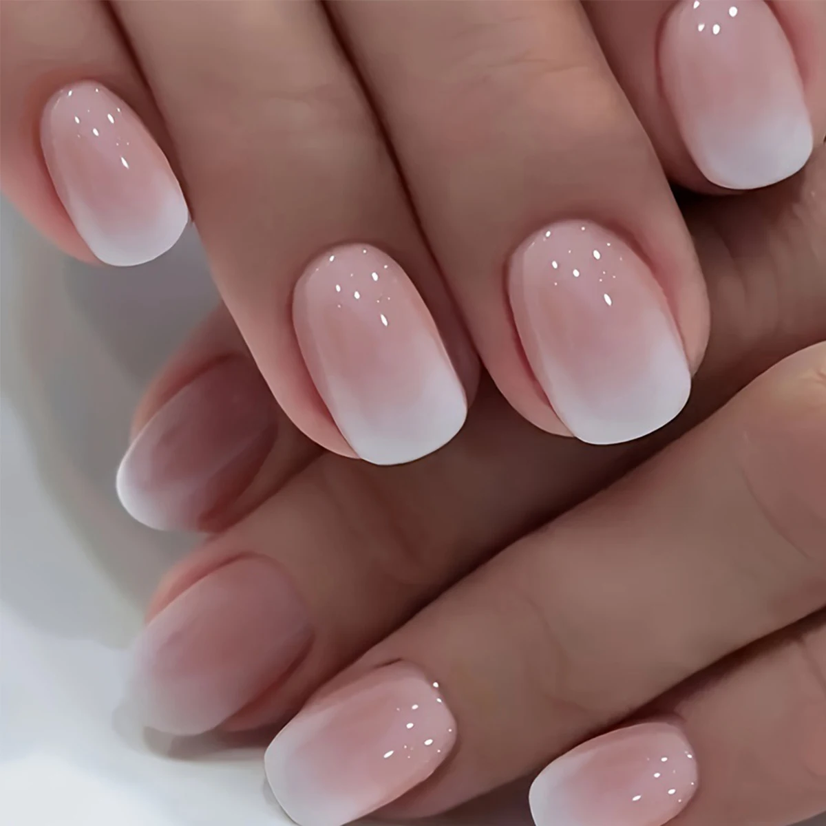 24 Stück neue Nägel zum Aufdrücken im französischen Stil (modische Kunstnagelaufkleber), gepaart mit 1 Stück Geleekleber und 1 Nagelfeile Image