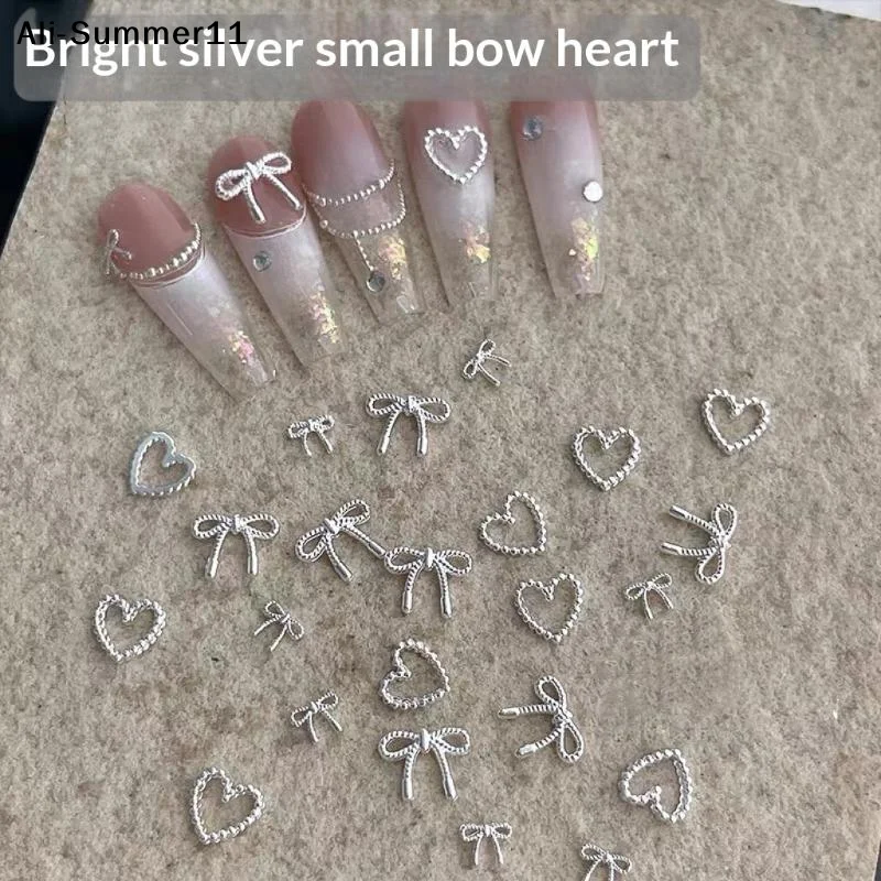 【Mm】100 Stück 3D Kleine Schleifen-Herz-Ornamente Nagelkunst-Dekorationen DIY-Zubehör aus Legierung Schleifen-Herz-Nagelanhänger Image