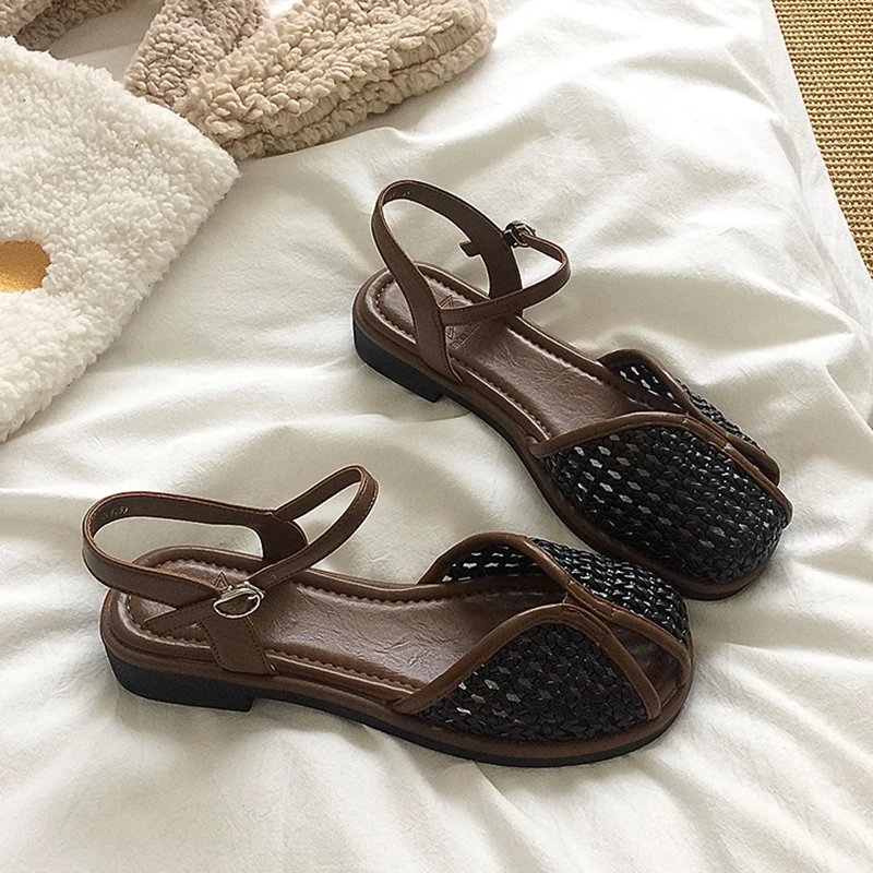 Neue Damen-Sandalen: Mesh-Flats, Freizeitschuhe, Damen-Pantoletten, Sommer 2026, Modische Walking- und Sportschuhe, Slingback-Flip-Flops für Damen