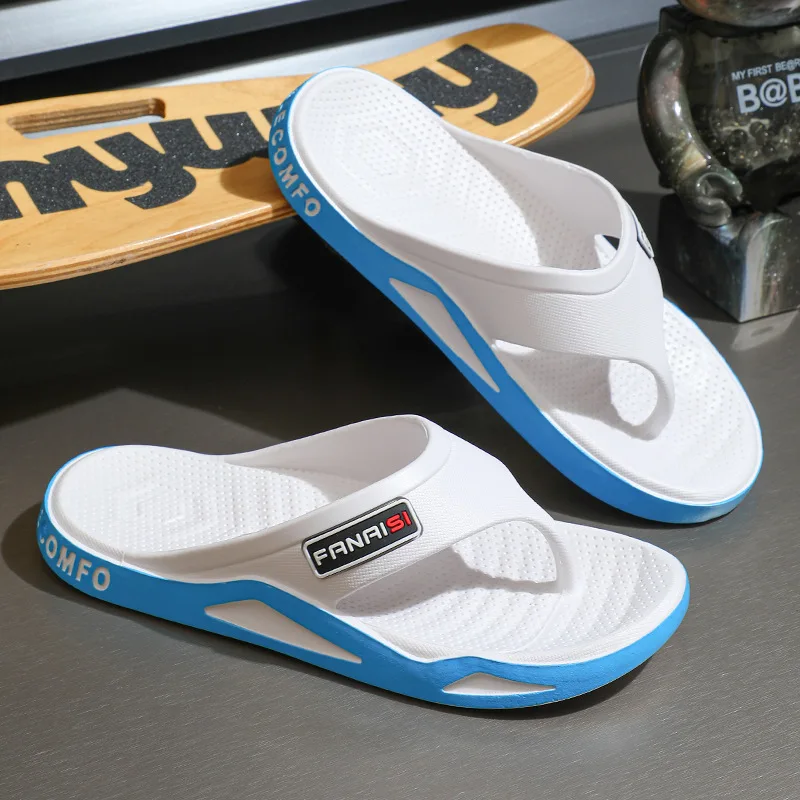 Flip-Flops für Herren, atmungsaktive, bequeme Strandsandalen für Herren, Freizeitschuhe, Flip-Flops, modische Hausschuhe für den Außenbereich