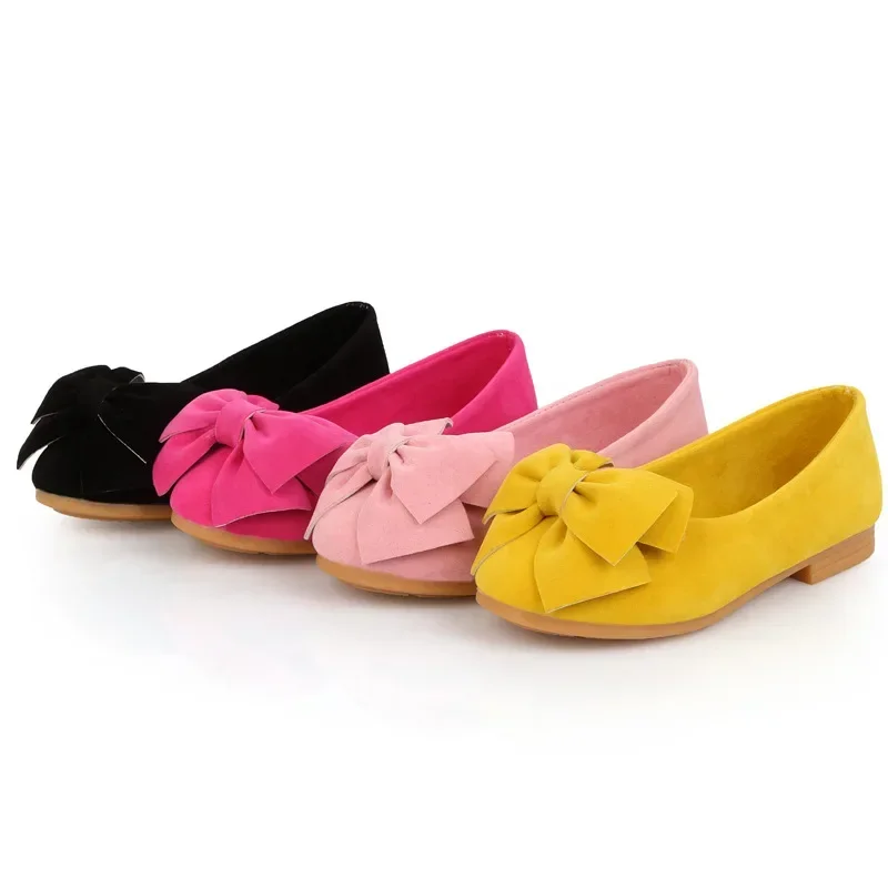 2024 neue Mode Mädchen Schuhe Pu Leder mit großen Fliege Bonbon Farbe Kinder Sandalen Slip-On Kinder Freizeit schuhe 21-36 weich heiß