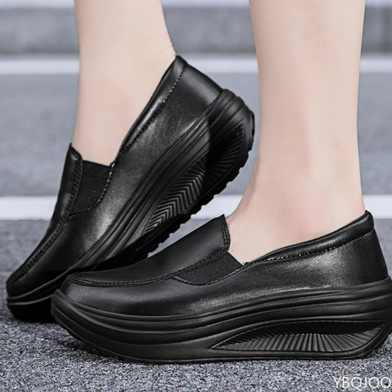 Große Größen Frühling und Herbst Mode Neuheit Dicke Sohle Erhöhte Absätze Damenschuhe Krankenschwester-Damenschuhe