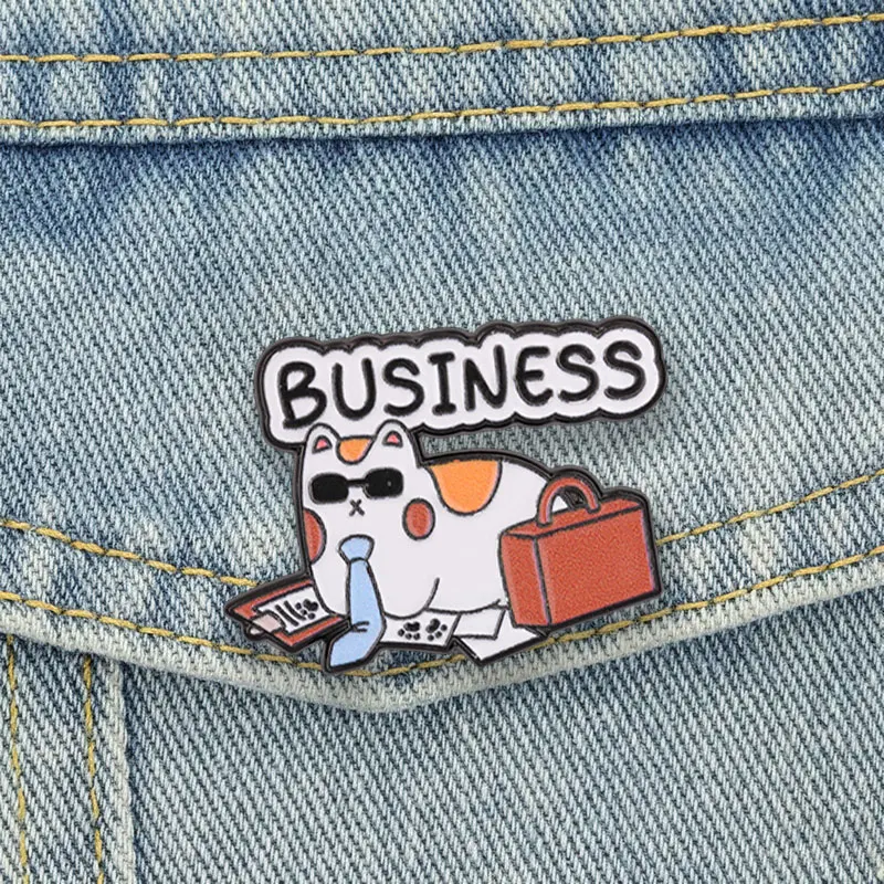 Business-Katzen-Emaille-Pins: Orange Katzen-Memes-Broschen, Reversnadeln, Büro-Humor-Schmuck-Accessoires, Geschenke für Freunde Image