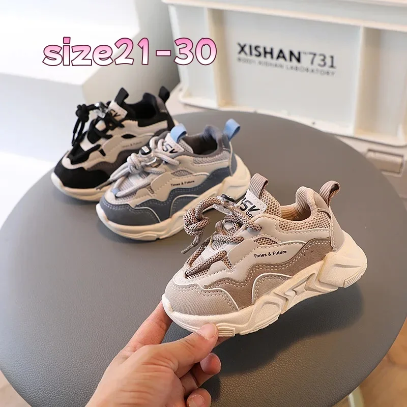 Modische Sport-Sneaker für Jungen, Größe 21–36, atmungsaktive Outdoor-Laufschuhe für Kinder, Studenten, bequeme Frühlings- und Herbstschuhe