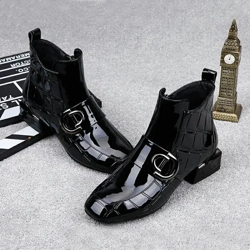 Zanpace Frauen Stiefel 2023 Patent Leder Frauen Schuhe Herbst Niedrigen Ferse Glänzenden Stiefel Spitz Frauen Stiefeletten Zapatos De mujer