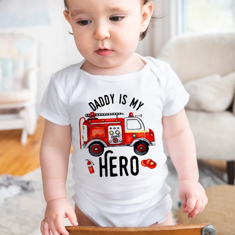 Papa ist mein Held Baby Body Cartoon Feuerwehrauto Aufdruck Kleinkind Overall Sommer Kurzarm Neugeborene Outfits Jungen Mädchen Kleidung Image