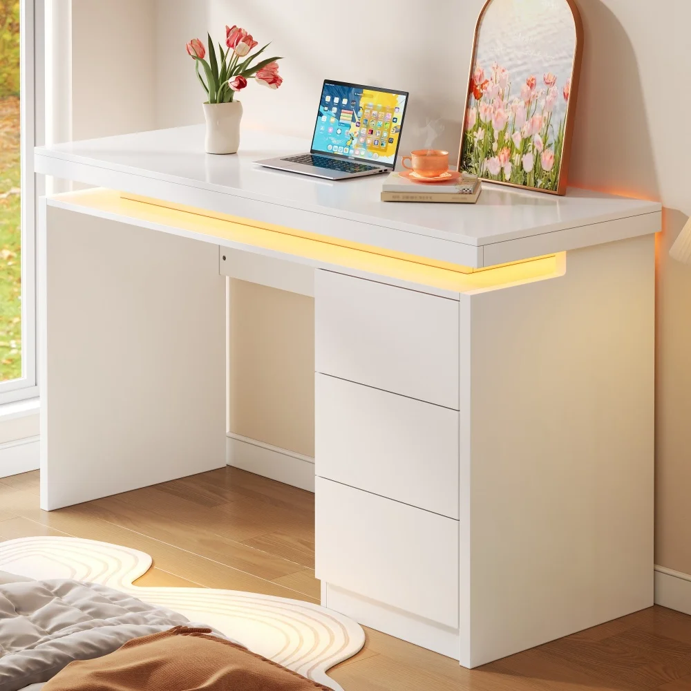 Moderner LED-Schreibtisch 120×50×78,5cm - Computertisch mit drei Schubladen, erweiterter und verbreiterter Arbeitsfläche, verstärkte Beine, einstellbare LED-Beleuchtung Image