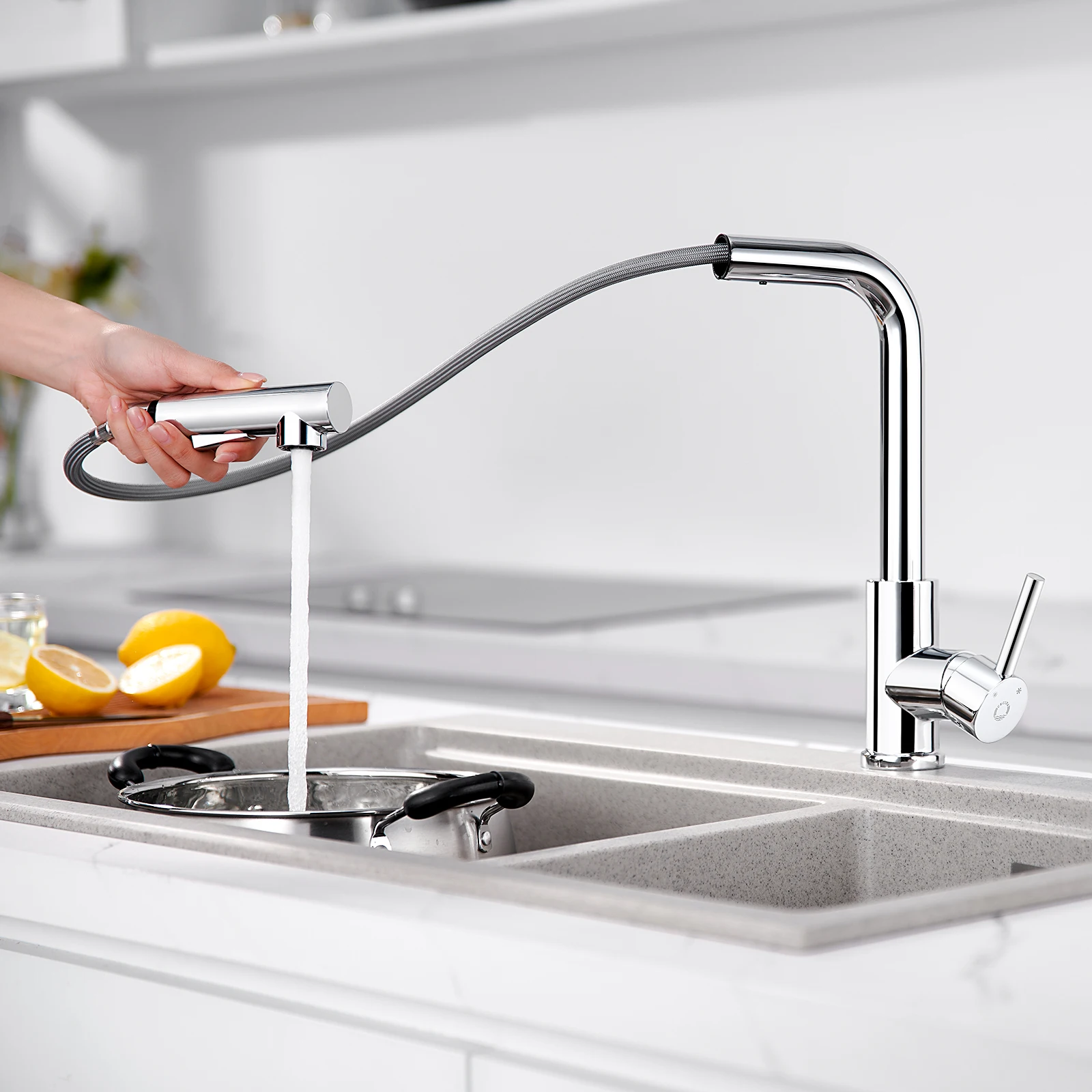 Küchenarmatur Chrom, L-Form Herausziehbar Wasserhahn Küche 360 Drehbar, 2 Strahlarten Kalt Warmwasser Einhandmischer, Edelstahl 304 Spültischarmatur DVGW G3/8 PEX Schlauch, Montage Einfach Modernes Image